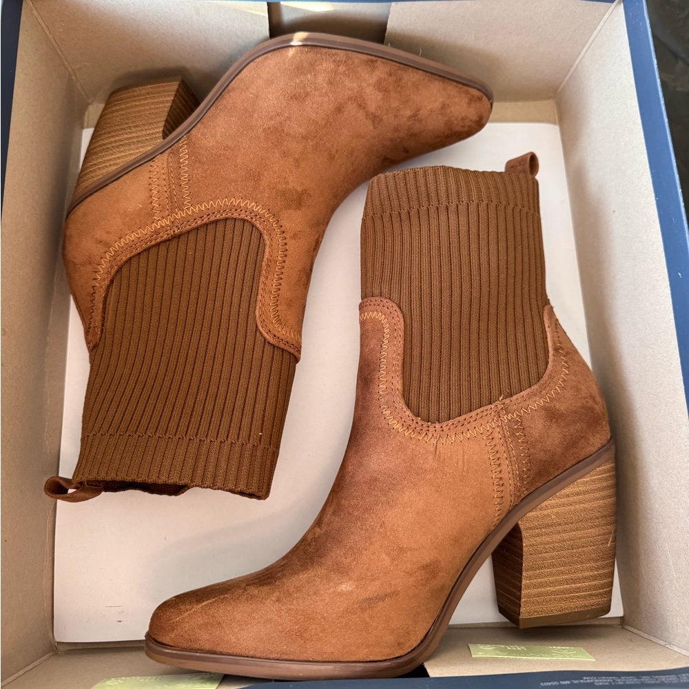 Universal Thread Kinley Boots - Picture 4 of 6